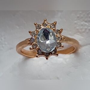 Elegant Gold Women's Ring